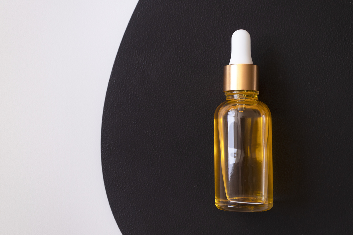 Oil Serum Essence in Glass Bottle 